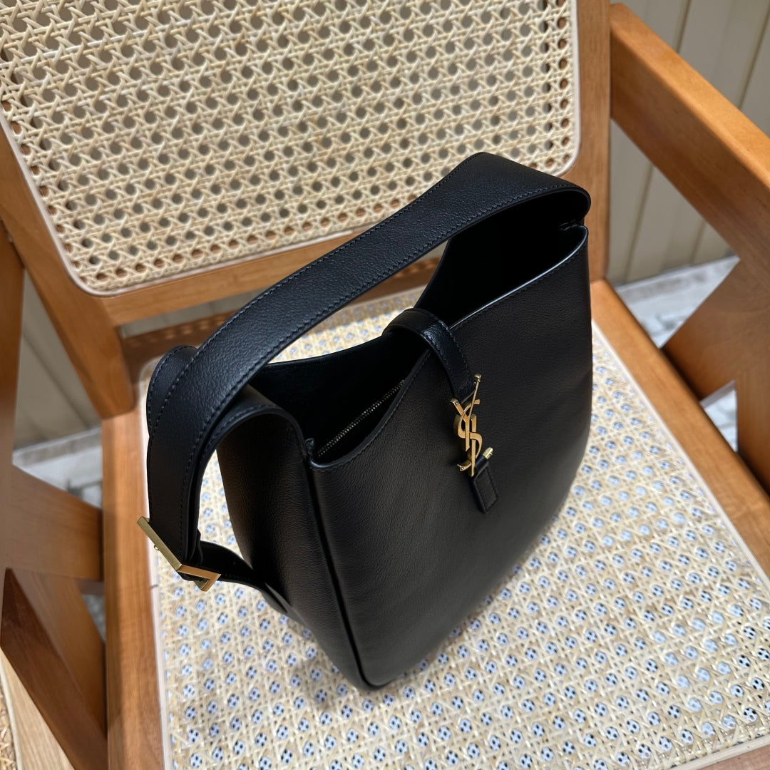 YSL Sac bandoulière 23cm Noir Doré Cuir de vaches