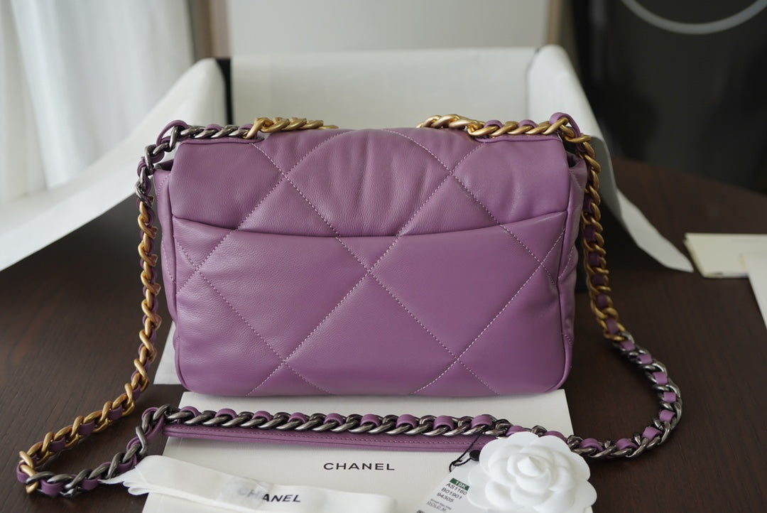 19 Sac à rabat 30 Violet GOATSKIN Finitions dorées