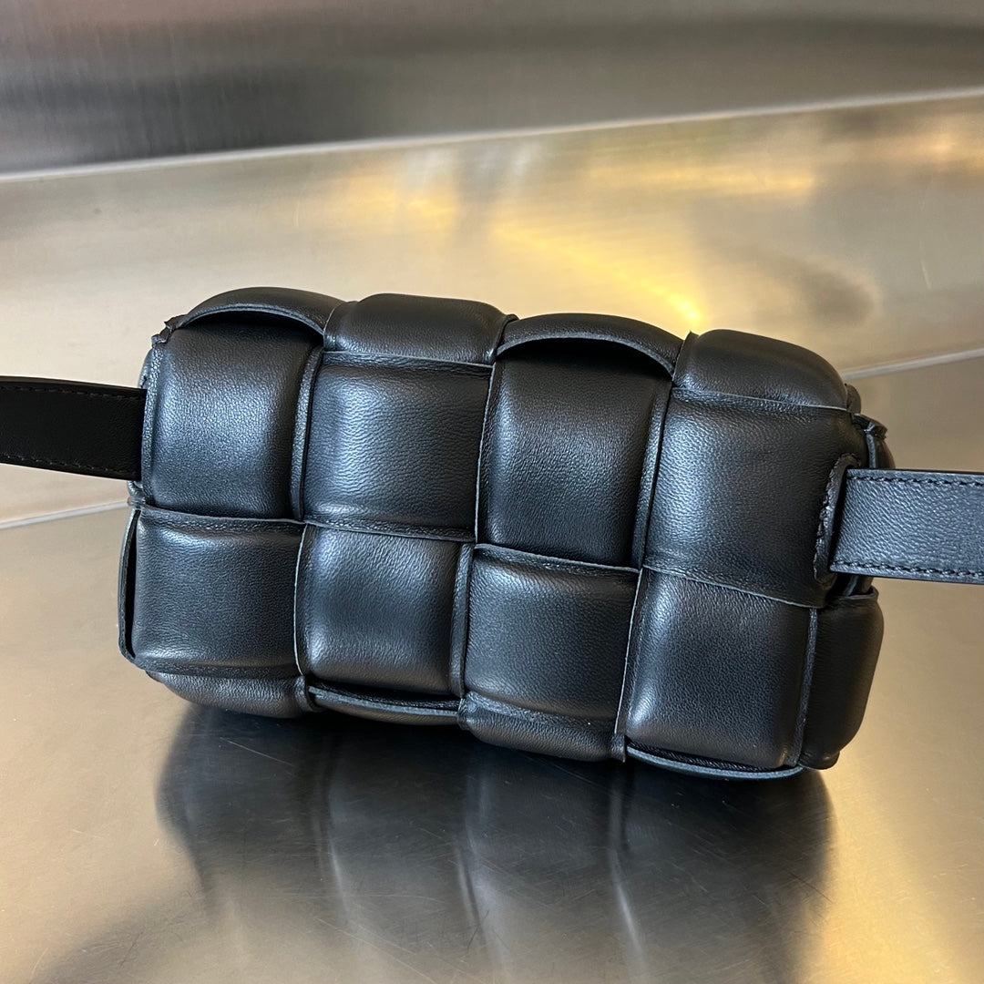 MINI CASSETTE 18 EN AGNEAU NOIR