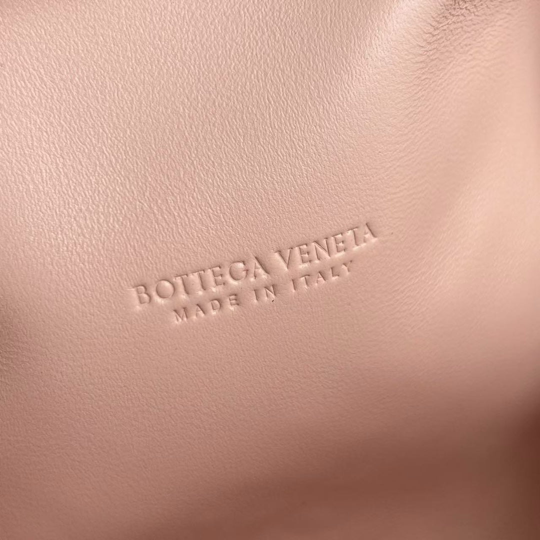 BV Lauren 31.5cm Rose Agneau