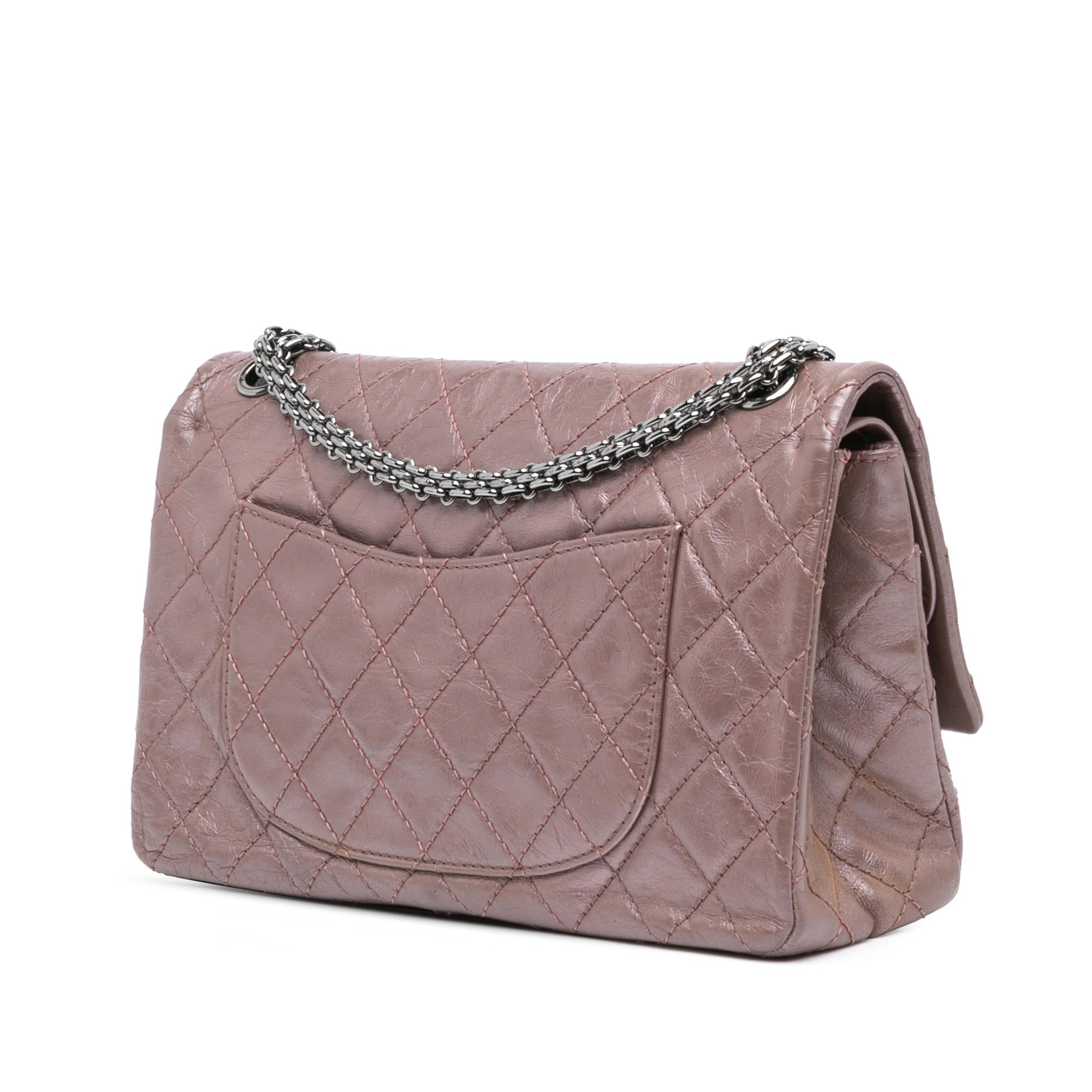 Chanel Sac bandoulière 226 Double Flap Reissue 2.55 en veau métallisé vieilli