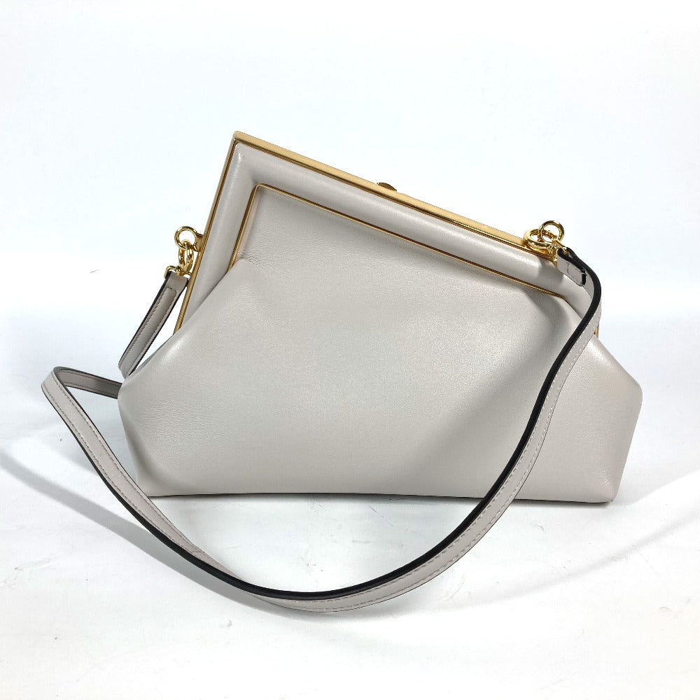 Fendi Pochette Cuir Blanc Gris Type Bandoulière Pochette...