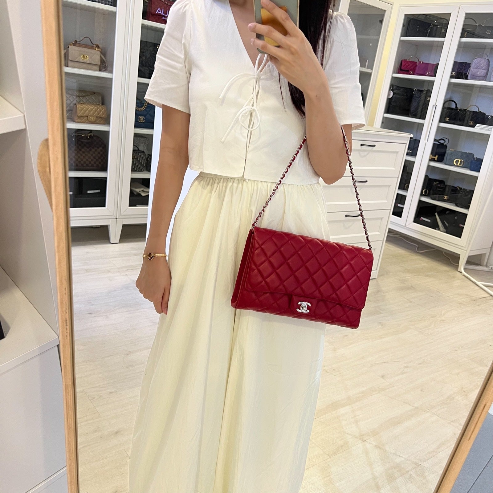 Chanel Classic Timeless Pochette with Chain en Agneau Rouge et SHW (Model: )
