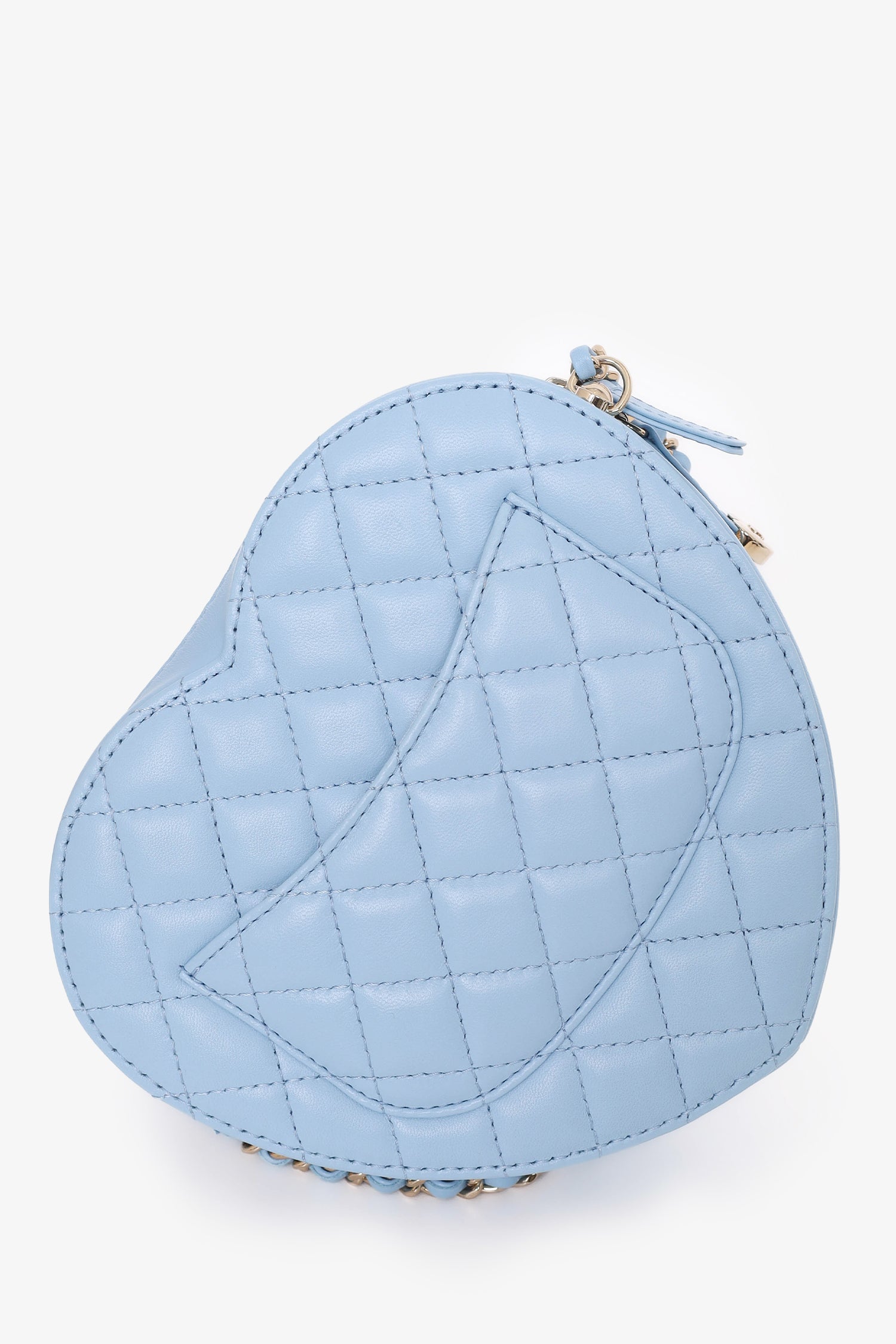 Chanel 22s Grand sac Cœur CC In Love en agneau matelassé Bleu bébé