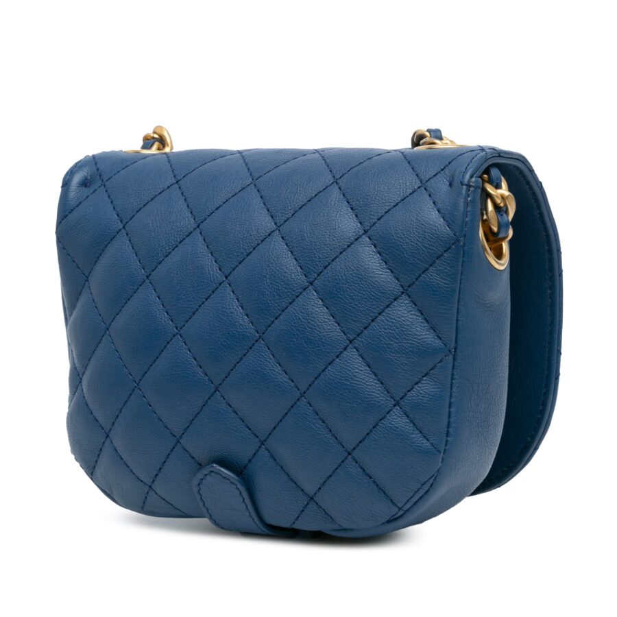 Chanel Messenger blue bag – front view