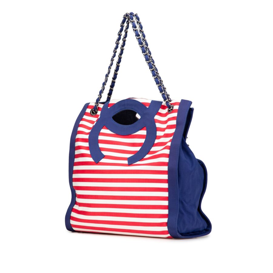 Chanel Tote blue bag – front view