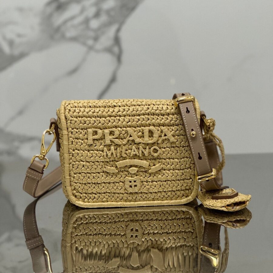 Designer Flap Bag gold – front view