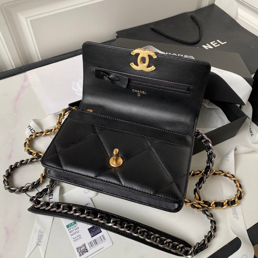 19 WOC 19CM Noir LAMBSKIN Finitions dorées