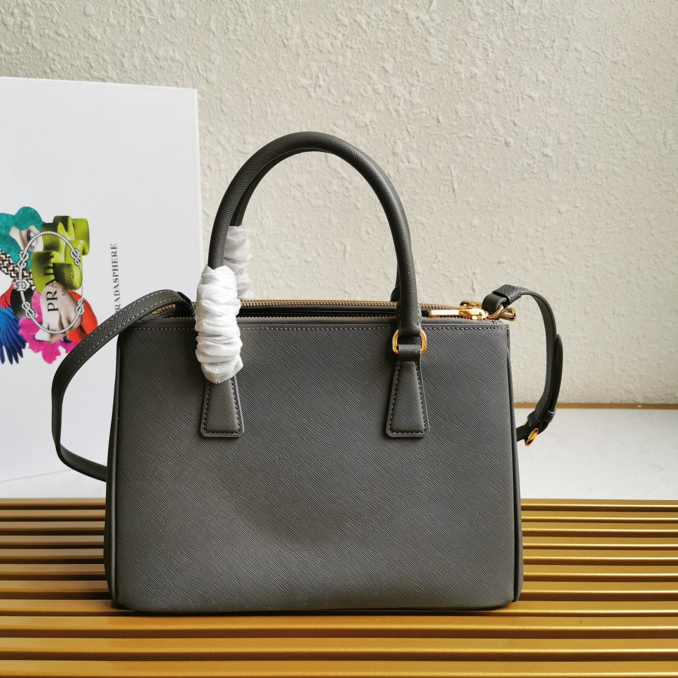 PRA GALLERIA 28 BAG IN DARK GREY SAFFIANO LEATHER - Image du produit 2