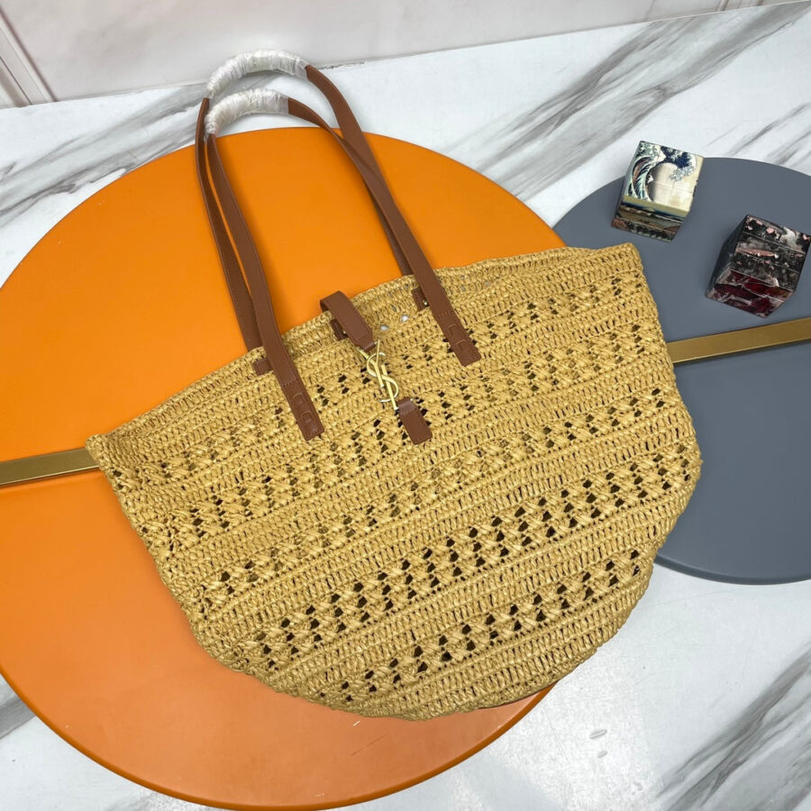 Saint Laurent handbag beige – front view